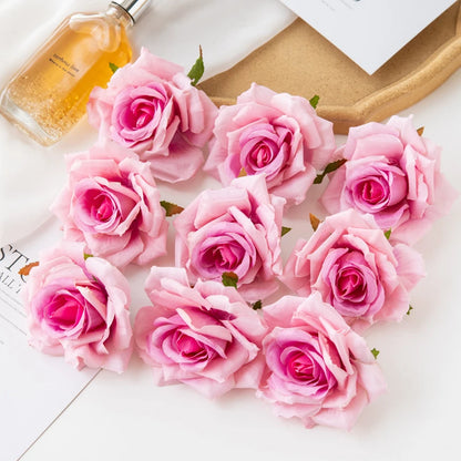 Fleurs artificielles roses en soie avec rendu réaliste