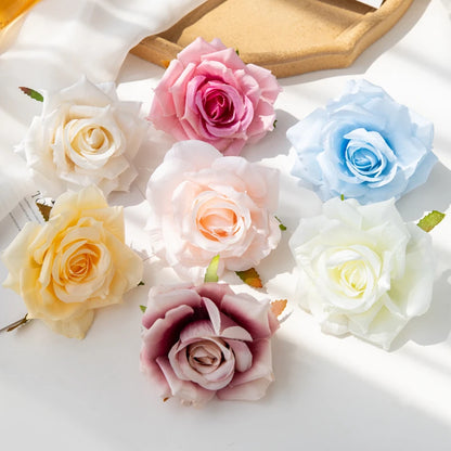 Fleurs artificielles roses en soie avec rendu réaliste