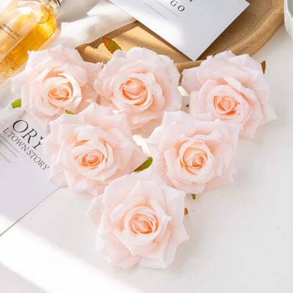 Fleurs artificielles roses en soie avec rendu réaliste