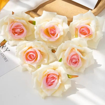 Fleurs artificielles roses en soie avec rendu réaliste