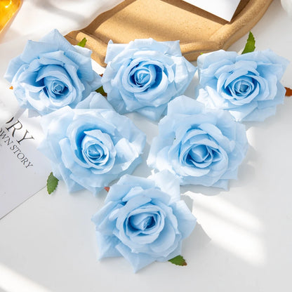 Fleurs artificielles roses en soie avec rendu réaliste